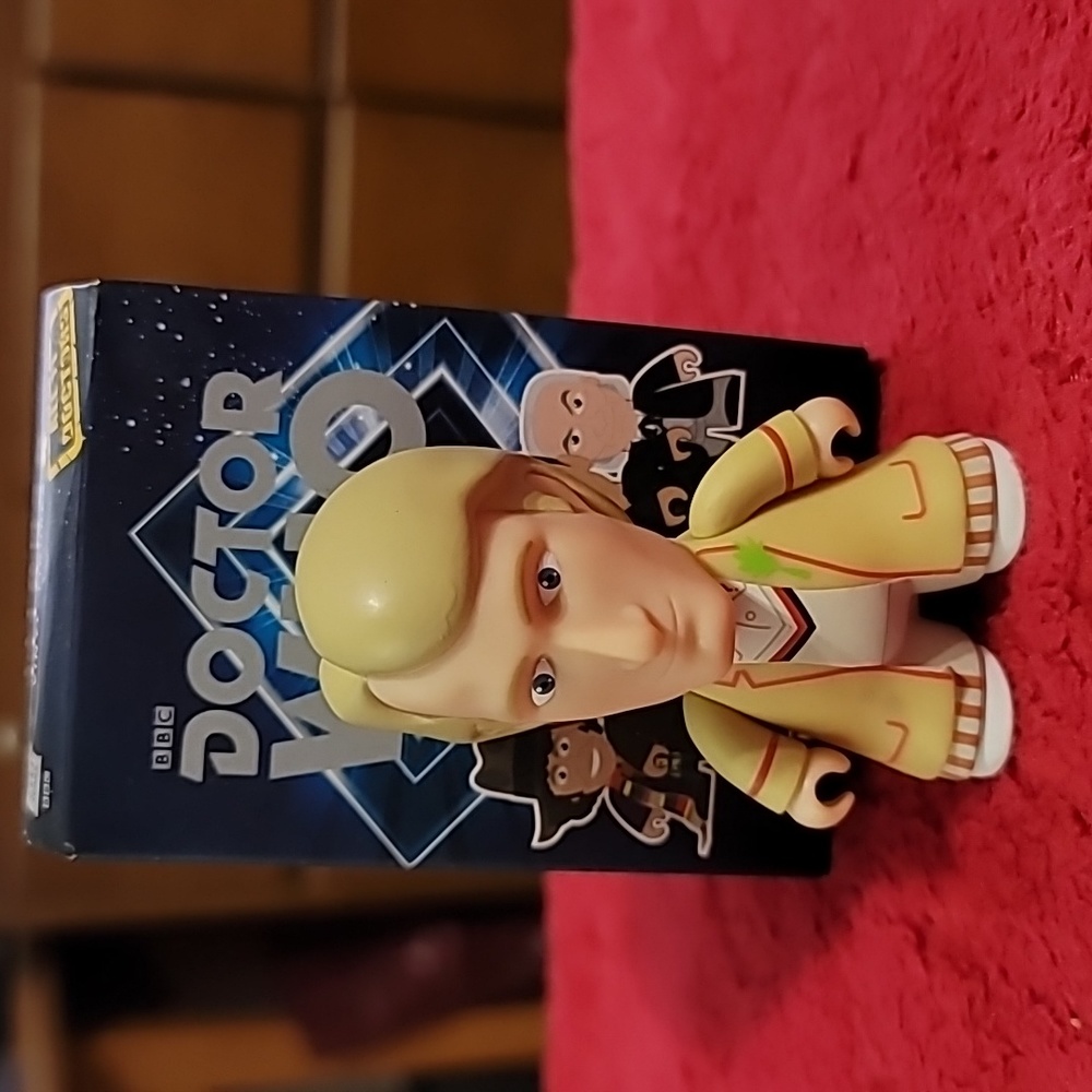 DOCTOR WHO TITANS FIFTH DOCTOR 5TH 2.5 INCH FUNKO MYSTERY MINIS